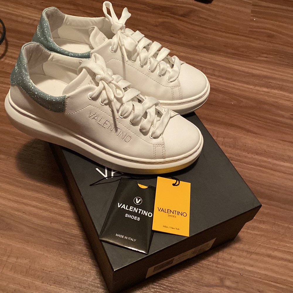 Pre-❤️ Velentino Fresia White Green Leather Shoes - Picture 11 of 14